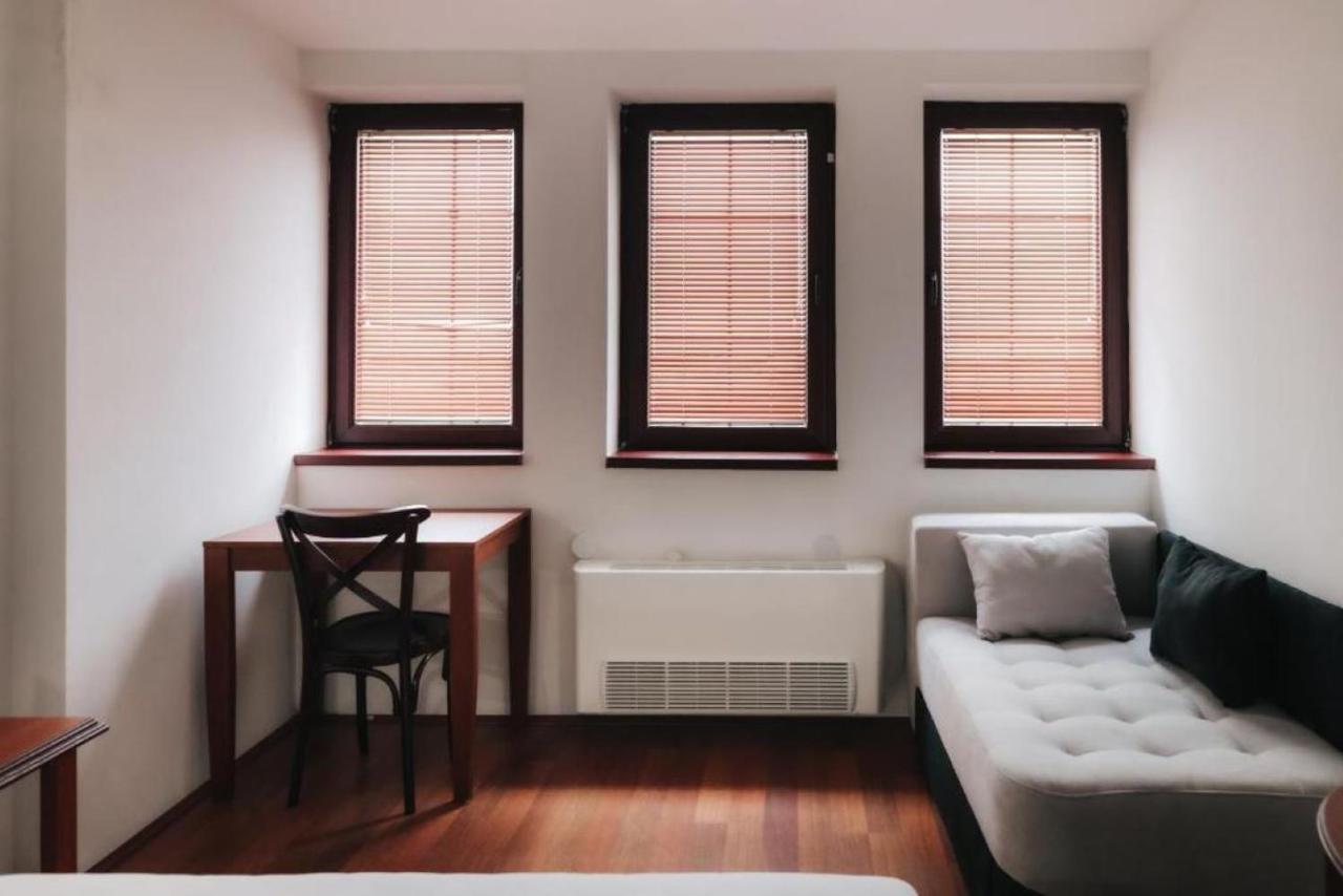 Hotel Castrum Skopje Luaran gambar