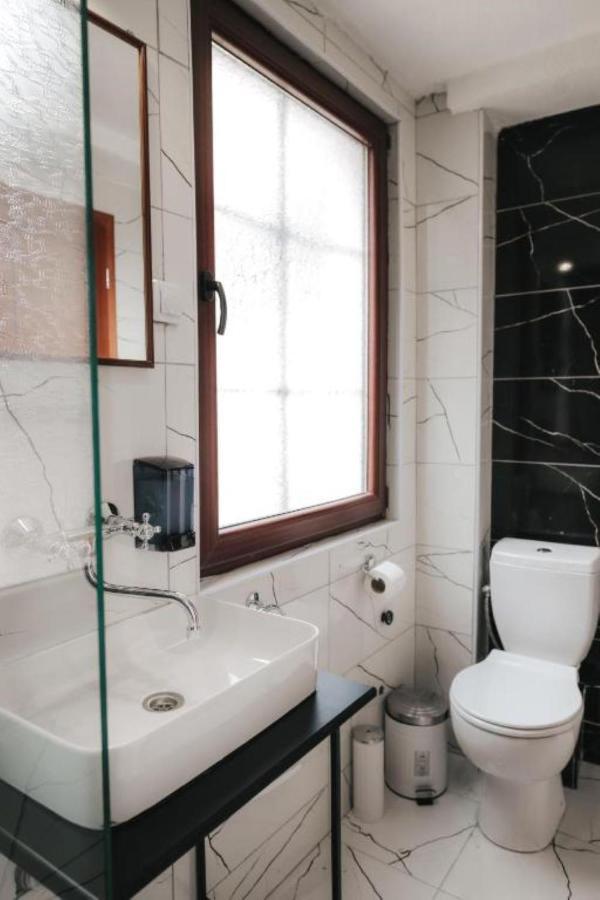 Hotel Castrum Skopje Luaran gambar